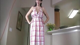 Brunete ar cirtainiem matiem ir nepieredzējis penis - 2022-02-18 15:07:18